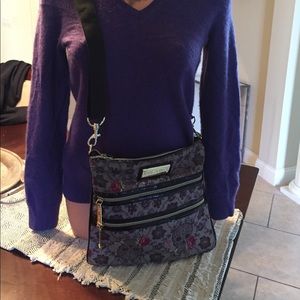 Betsey Johnson skull cross body purse bag